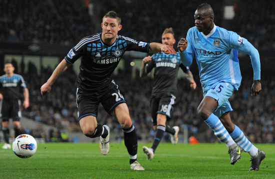 詹姆斯的行 詹姆斯的行